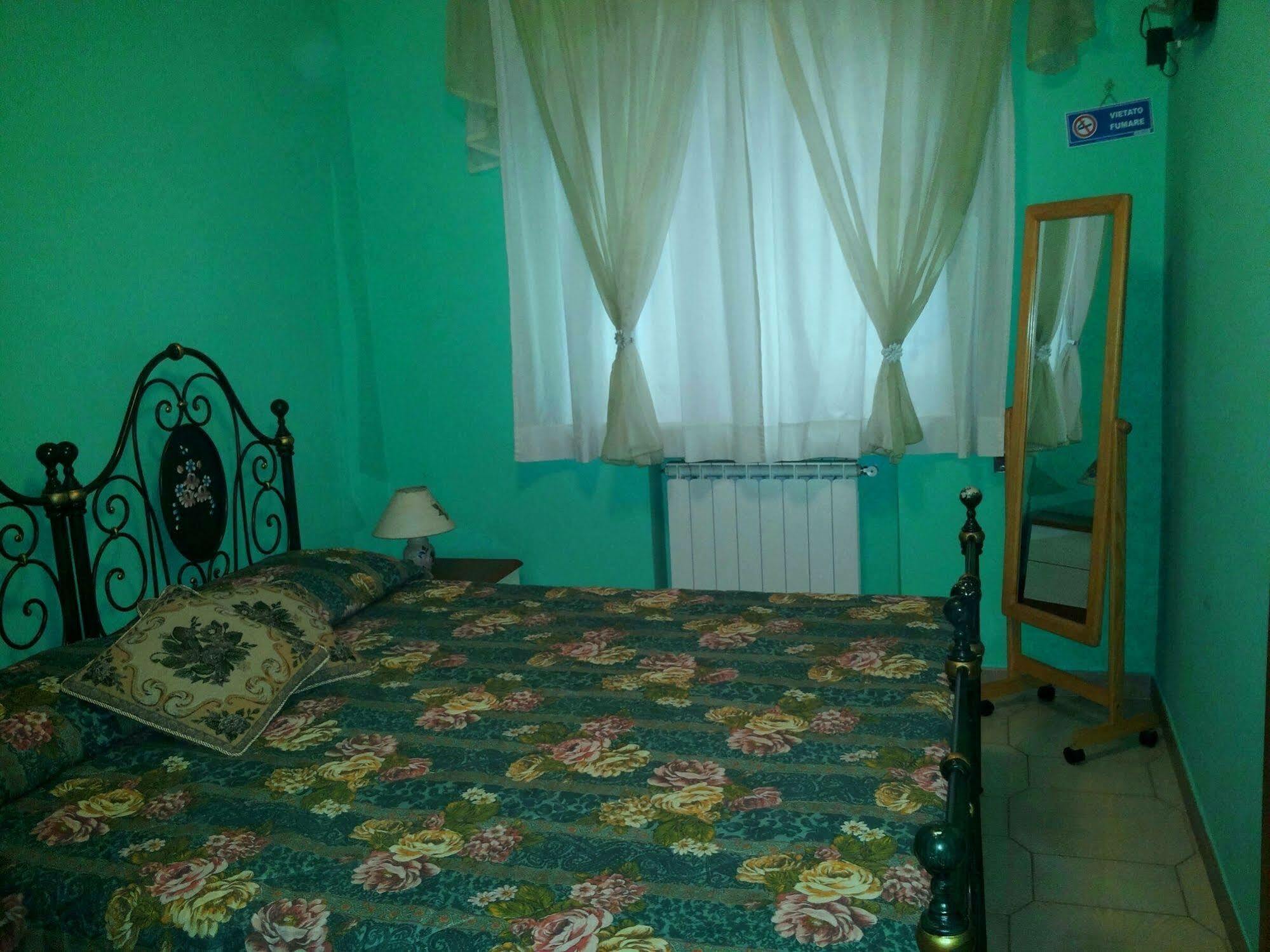 Rosangela 3*